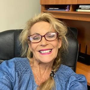 Meet your Posher, Marcy